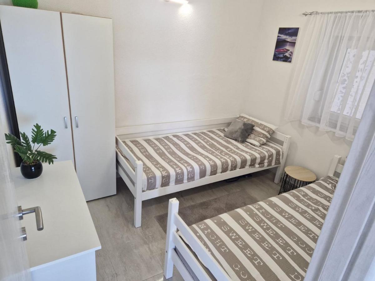 Amazing Sea View Apartment Omis Exterior photo